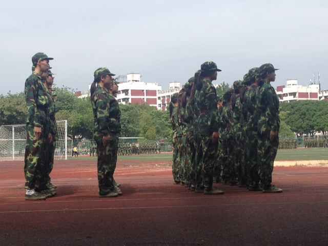 军训进行时